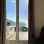 L'ulivo E Il Mare